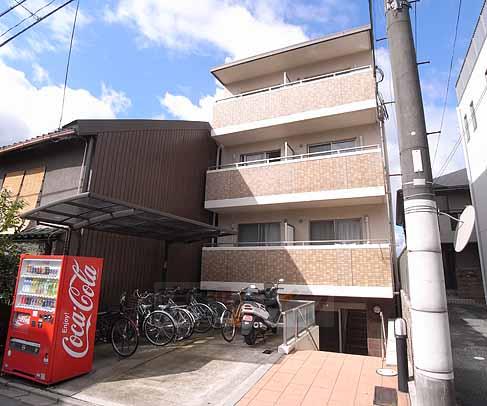 建物外観　可愛らしいマンションです。