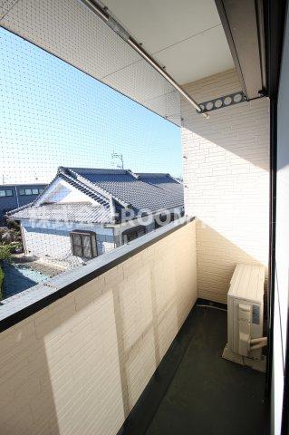 バルコニー　広々としたバルコニーです