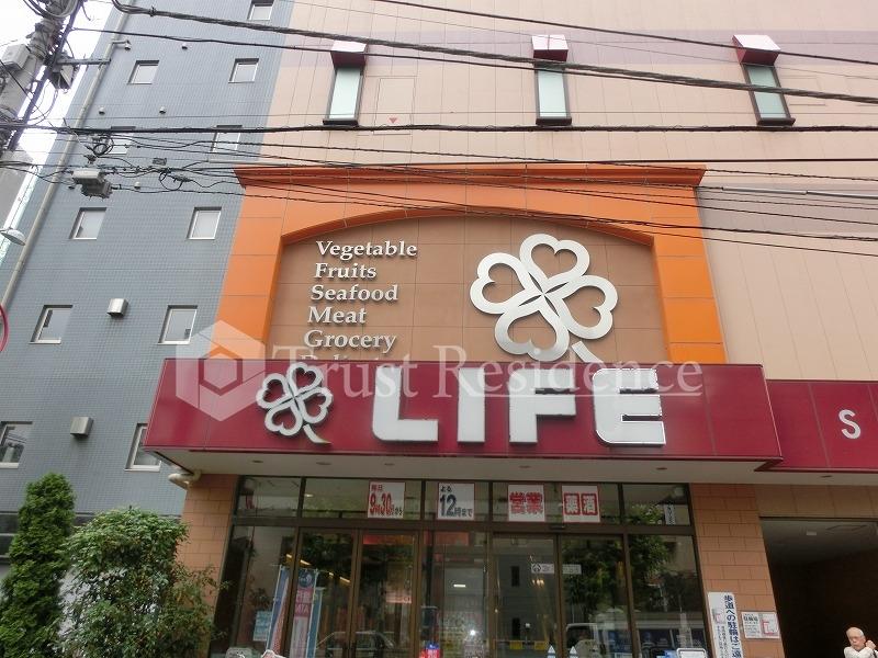 スーパー　ライフ神田和泉町店（スーパー）まで526m