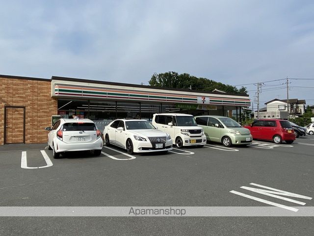 コンビニ　セブンイレブン（コンビニ）まで2235m