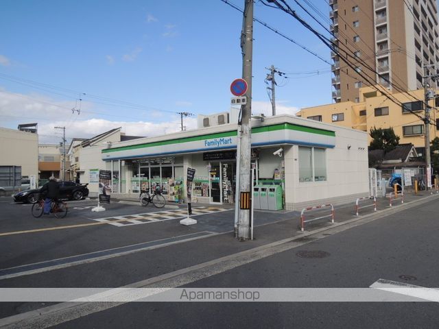 コンビニ　ファミリーマート門真栄町店（コンビニ）まで303m