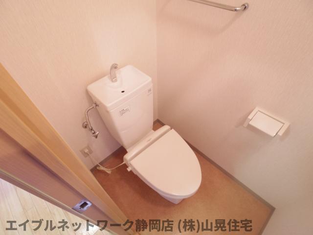 トイレ　シンプルで使いやすいトイレです