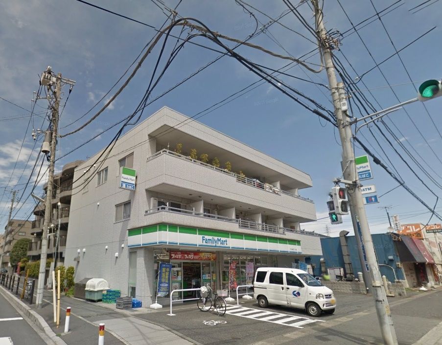 コンビニ　ファミリーマート市川湊新田2丁目店（コンビニ）まで360m