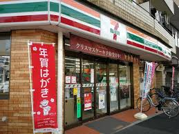 コンビニ　セブンイレブン北区王子本町1丁目店（コンビニ）まで356m
