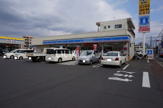 コンビニ　ローソン松戸六実六丁目店（コンビニ）まで317m