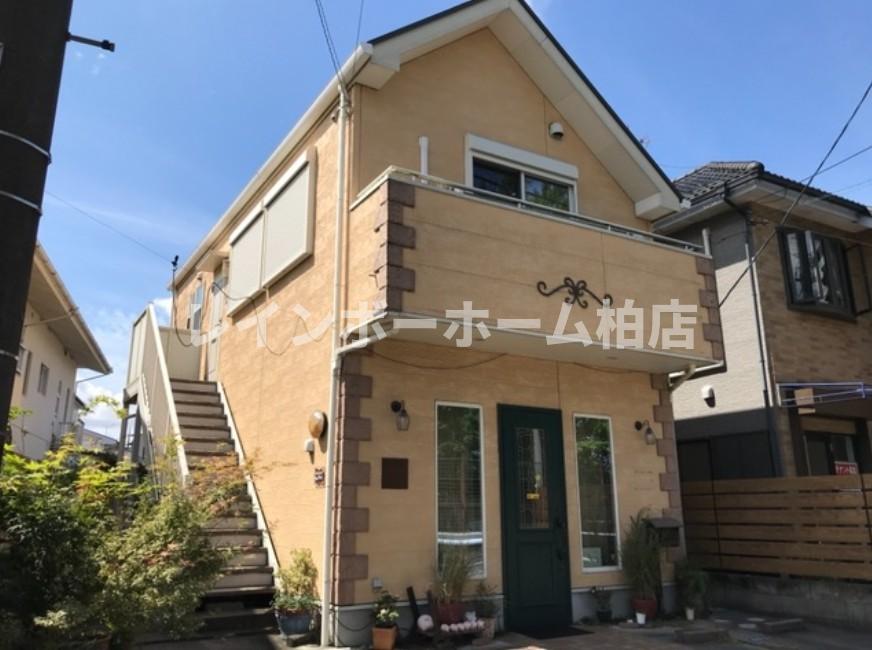 建物外観　外観は落ち着いています