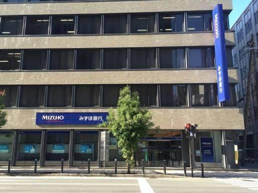 銀行　みずほ銀行船場支店（銀行）まで309m