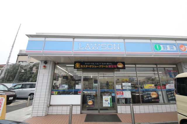 コンビニ　ローソン 中川的場町店（コンビニ）まで500m