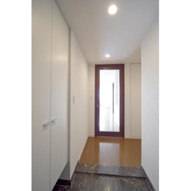 玄関　※写真は同タイプ住戸です。