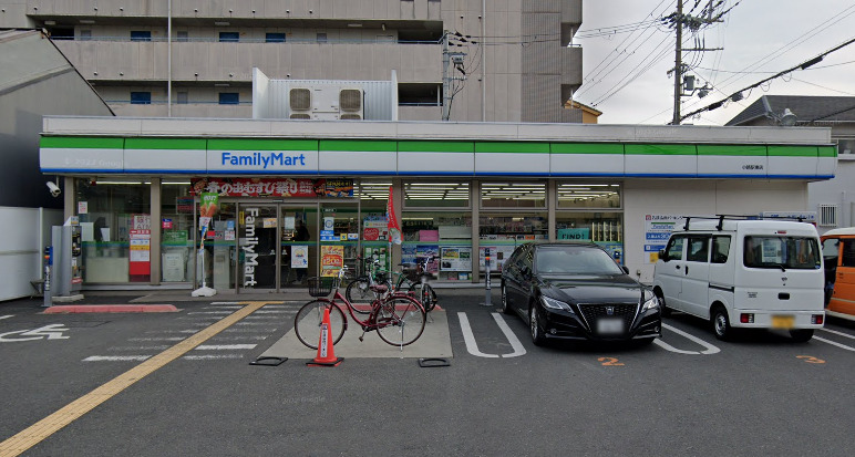 コンビニ　ファミリーマート 小路駅東店（コンビニ）まで89m