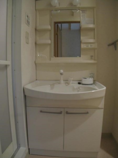洗面設備　別部屋参照写真