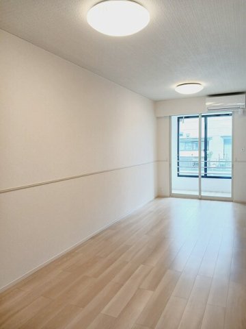 居室・リビング　使いやすい居間です