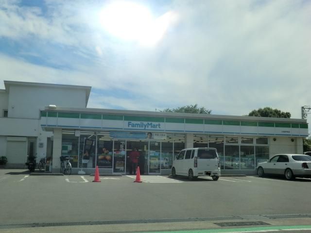 コンビニ　ファミリーマート小田原中町店（コンビニ）まで551m
