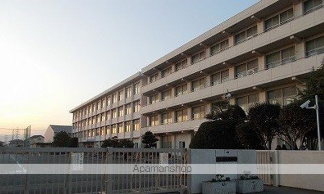 小学校　落合小学校（小学校）まで900m