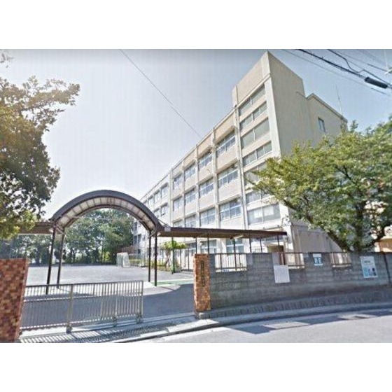 小学校　横浜市立駒岡小学校（小学校）まで313m