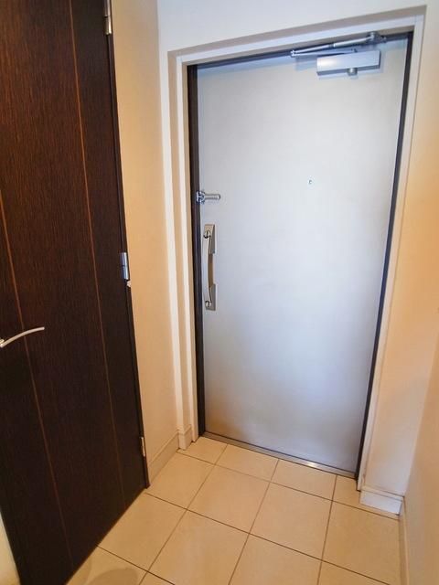 玄関　★お部屋探しは株式会社タウンハウジング東京まで★