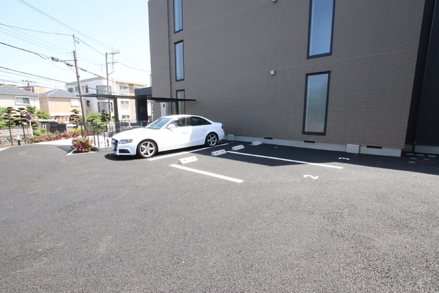 駐車場　駐車場（要空き確認）