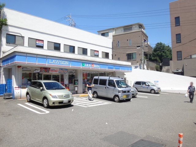 コンビニ　ローソンＬ三ツ沢下町店（コンビニ）まで300m