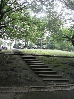 公園　楓川新場橋公園（公園）まで750m