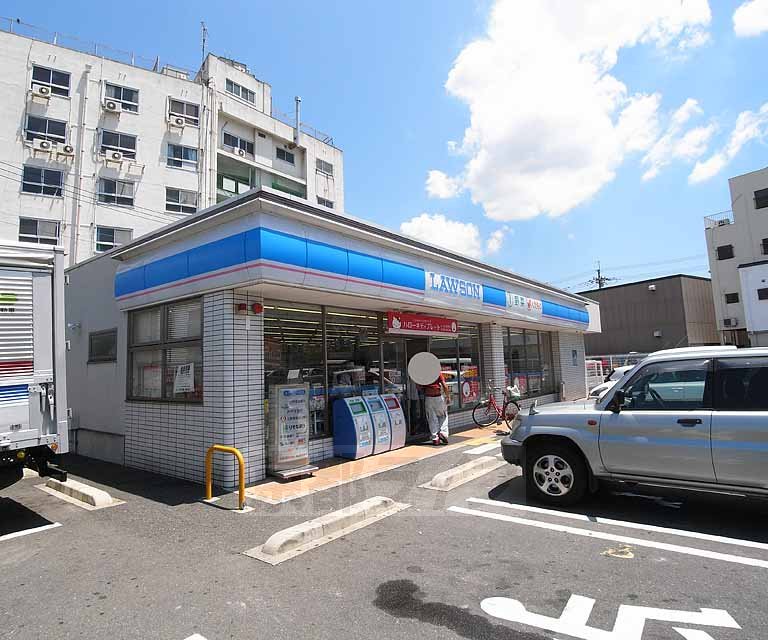 コンビニ　ローソン烏丸久世橋店（コンビニ）まで50m