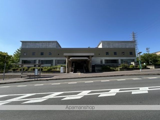 図書館　上牧町立図書館（図書館）まで942m