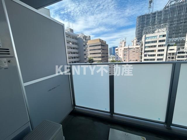 バルコニー　バルコニーからの眺めを楽しみながら食事をしませんか