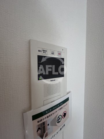 セキュリティ　EbyU新大阪　モニター付きインターホン