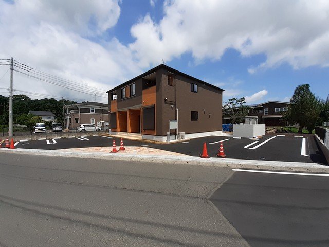 駐車場　車をお持ちの方に嬉しい駐車場付きの物件です