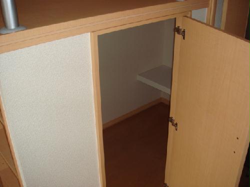 収納　ベッドの下はクローゼット