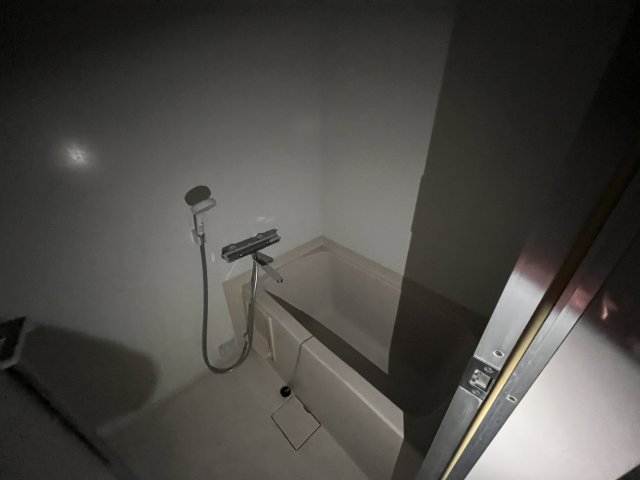 ヴェルクール貝塚の風呂写真