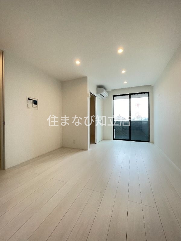 居室・リビング　別部屋写真