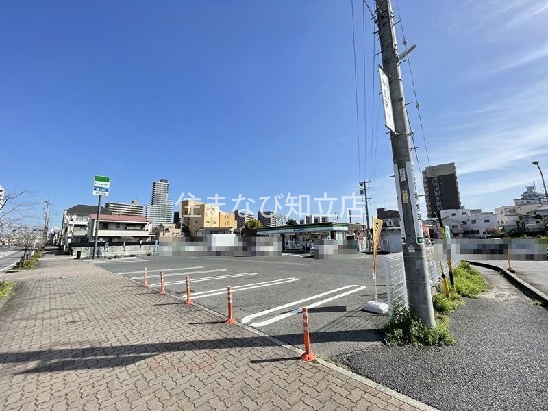 コンビニ　ファミリーマート 刈谷広小路四丁目店（コンビニ）まで749m