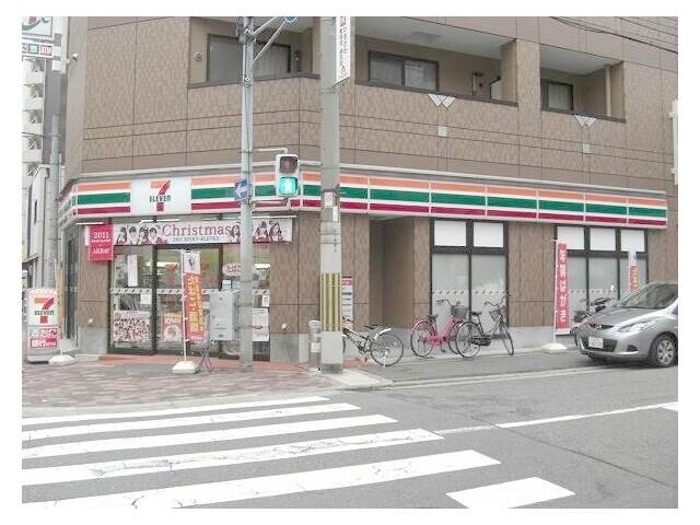 コンビニ　セブンイレブン　大阪靭本町（コンビニ）まで160m