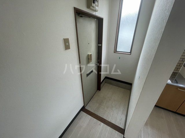 ムーニーツインクルの玄関写真