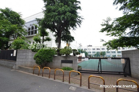 小学校　新宿区立 落合第二小学校（小学校）まで510m