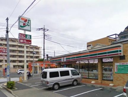 コンビニ　セブン-イレブン足立東和２丁目店（コンビニ）まで498m