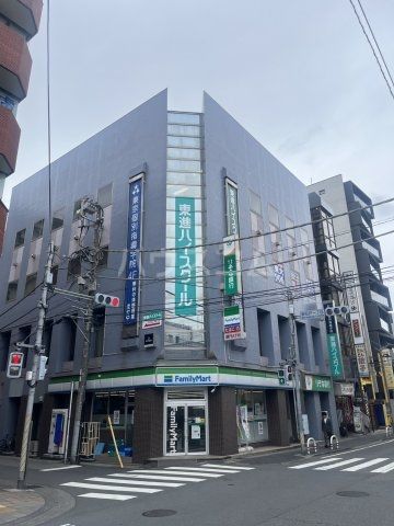 銀行　りそな銀行 北小金支店新松戸駅前出張所（銀行）まで1046m