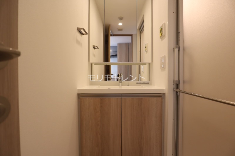 洗面設備　室内参考写真（４Ｆ－Ｂタイプ）