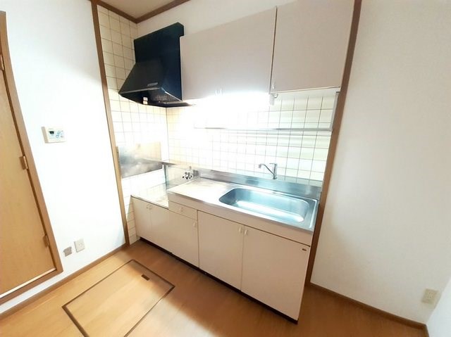 キッチン　※別号室の写真です。