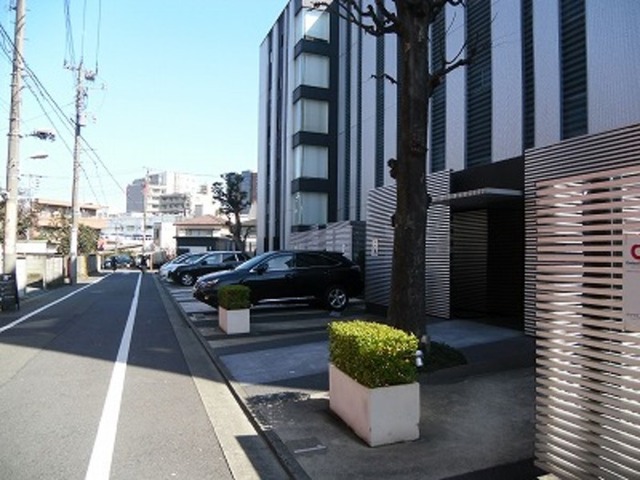 駐車場　平置き駐車場