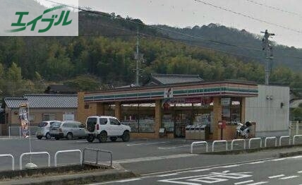 コンビニ　セブンイレブン岡山植松店（コンビニ）まで319m