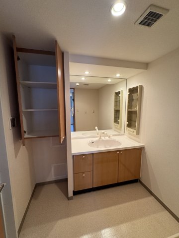 洗面設備　※別部屋の参考写真
