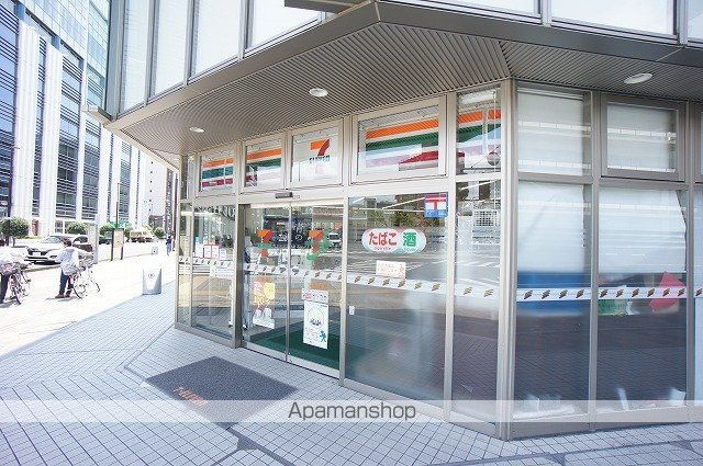 コンビニ　セブンイレブン（コンビニ）まで453m