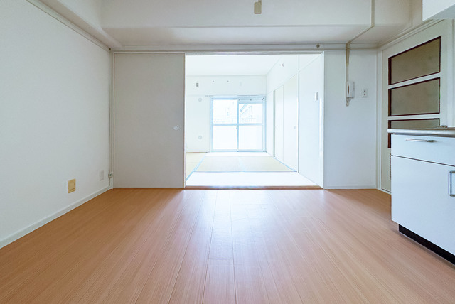 UR南港しらなみの居間写真