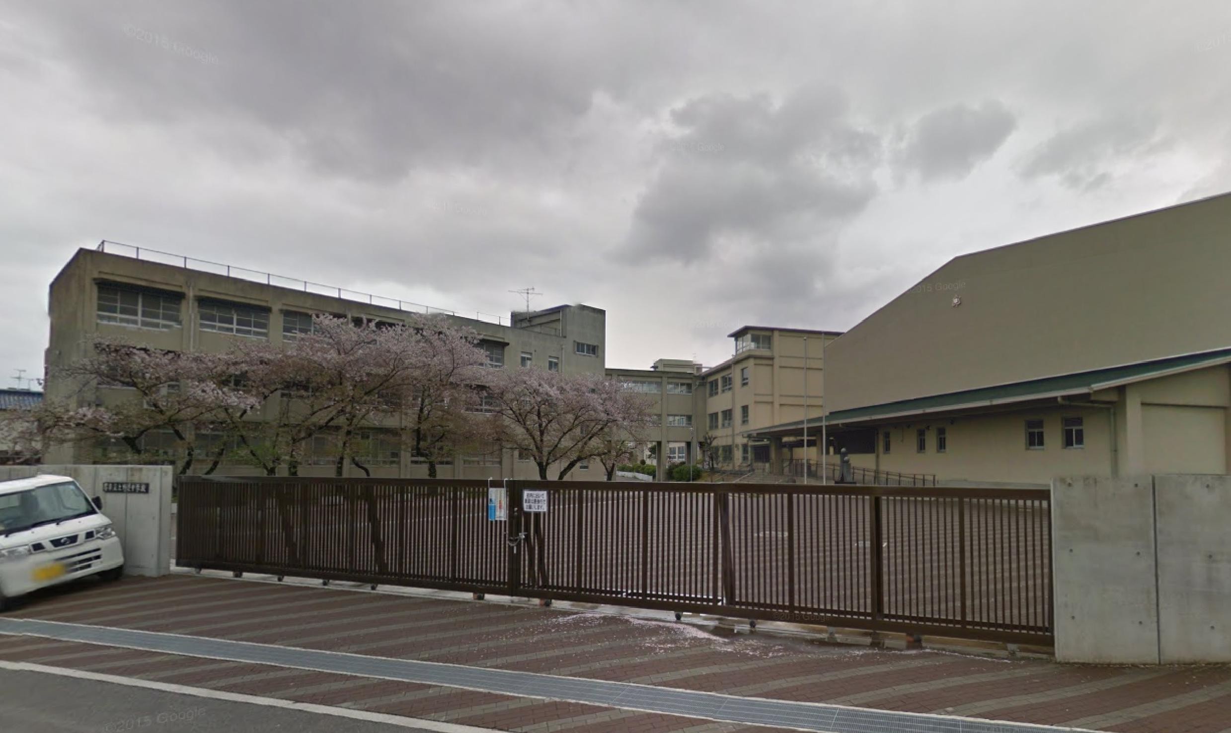 中学校　上野芝中学校（中学校）まで644m
