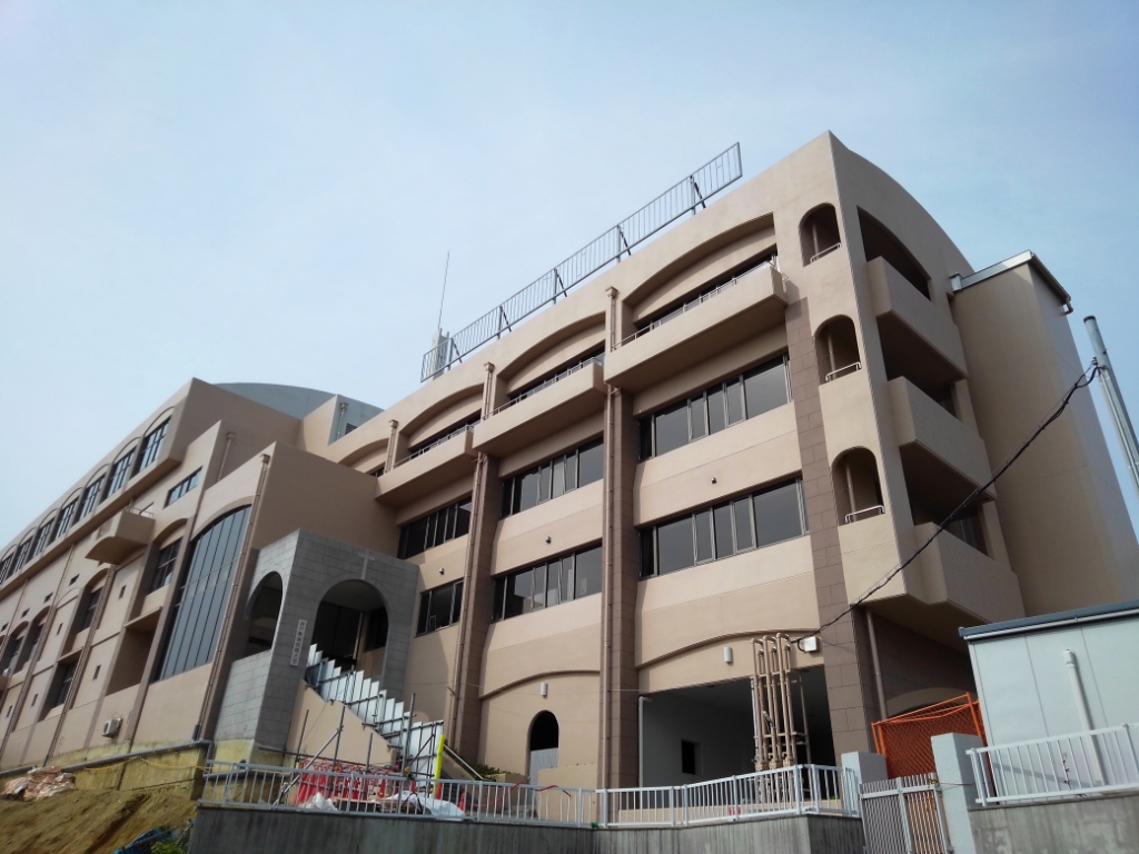 大学・短大　私立神戸教育短期大学（大学・短大）まで698m