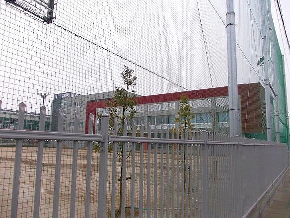 小学校　国府小学校（小学校）まで900m
