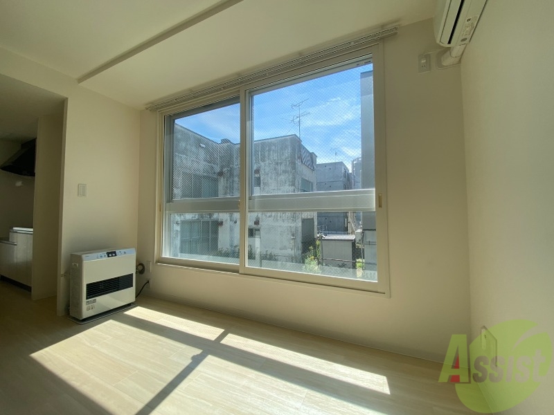 居室・リビング　広くてキレイなお部屋が広がっていて、充実した生活が送れそう。
