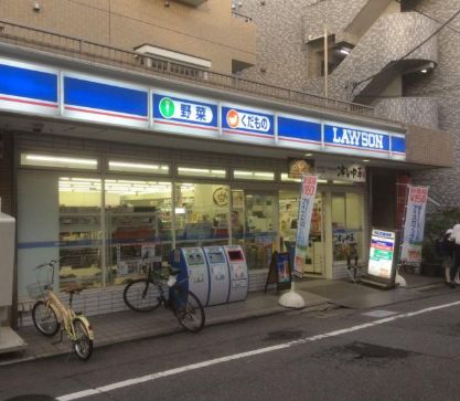 コンビニ　ローソン 用賀二丁目店（コンビニ）まで33m