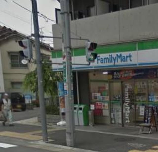 コンビニ　ファミリーマート志茂二丁目店（コンビニ）まで721m